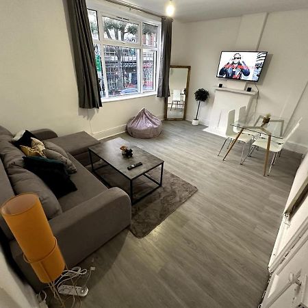 Wonderful 2 Bedroom On Tower Bridge London Ngoại thất bức ảnh
