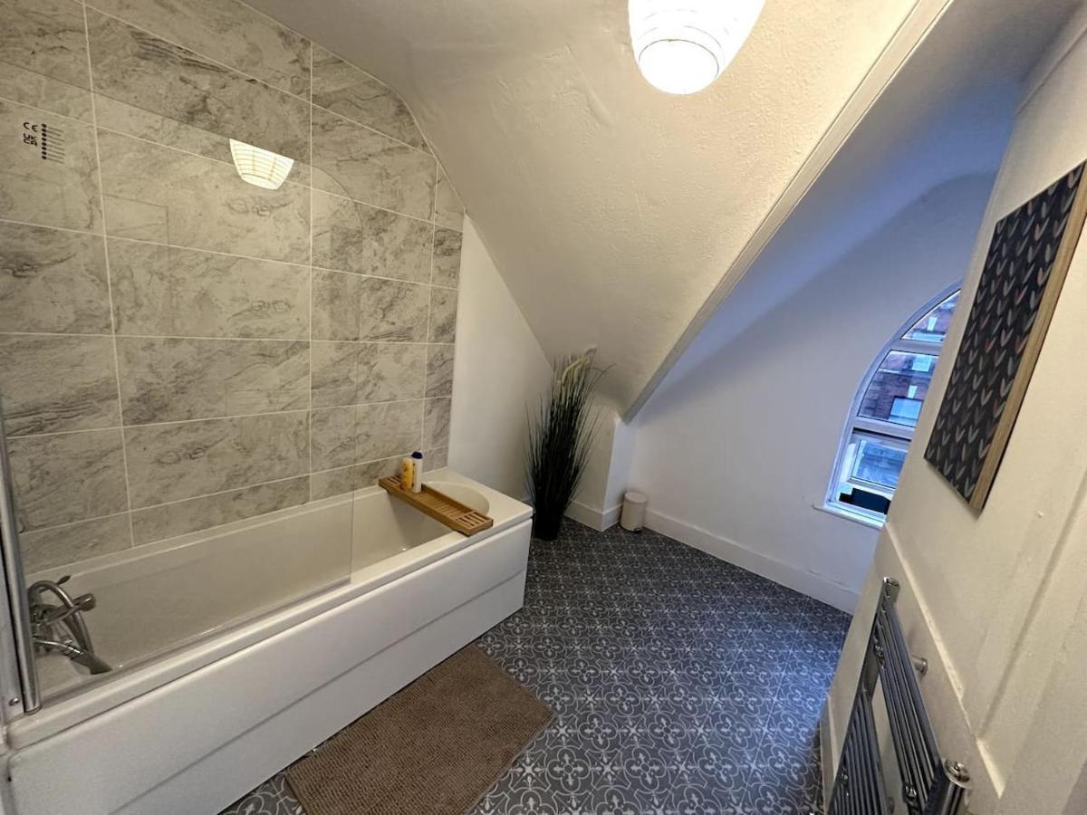 Wonderful 2 Bedroom On Tower Bridge London Ngoại thất bức ảnh